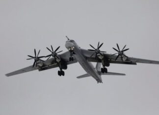 Массированные удары по аэродромам и военным базам заставляют россию маскировать ядерные бомбардировщики Ту-95МС