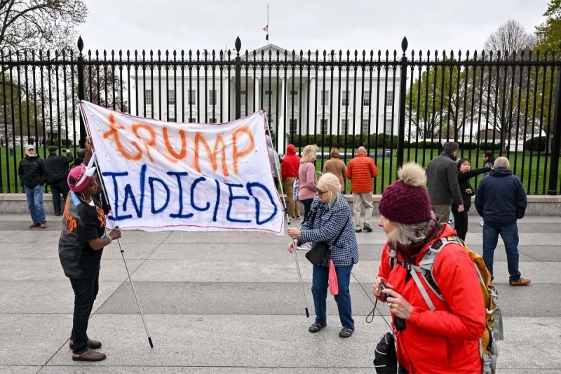 Новое уголовное дело против Трампа: чем оно принципиально отличается от остальных и при чем тут Канье Уэст