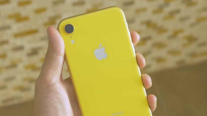 Один из лучших смартфонов современности iPhone XR по акционной цене всего 9350р