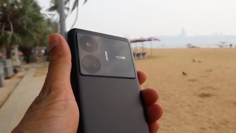 Realme GT Neo 5 SE — игровой смартфон с дисплеем премиум-класса по цене всего от 10 843