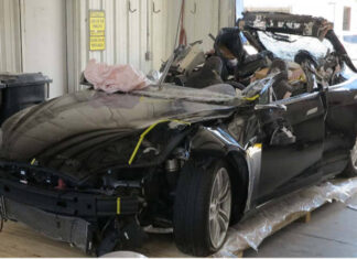 Tesla знала о слабости автопилота, который привел к смерти водителя, но не исправила ее — разработчики Autopilot