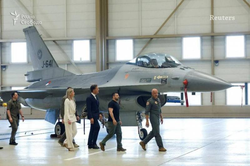 Украина получит 42 американских истребителя четвертого поколения F-16 Fighting Falcon после обучения пилотов