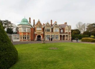 Великобритания проведет глобальный саммит по рискам искусственного интеллекта в Блетчли-парке, где во Вторую мировую войну расшифровали немецкую «Энигму»