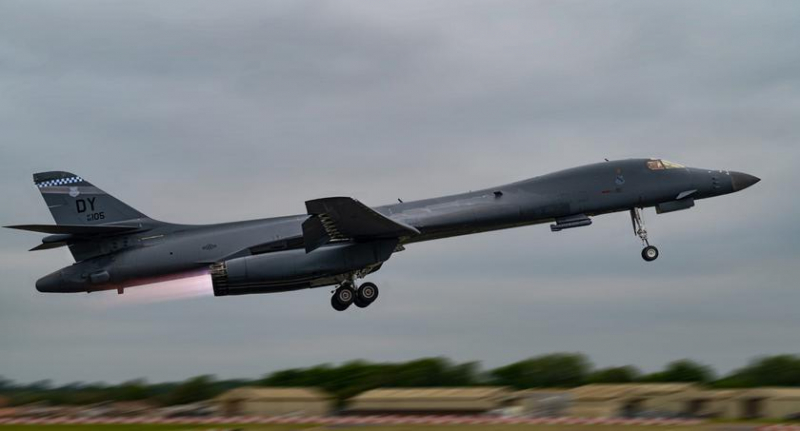 ВВС США отправили сверхзвуковые стратегические бомбардировщики в Азию для военных учений с Японией и Республикой Корея