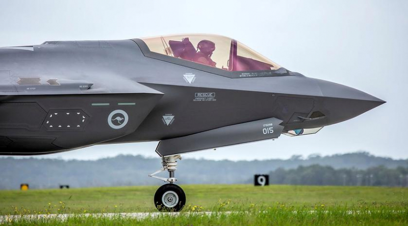 Австралия готова отказаться от закупки 30 истребителей пятого поколения F-35 Lightning II для замены F/A-18F Super Hornet