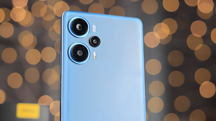 Большая скидка на Poco F5 5G – производительный смартфон с отличным экраном доступен за 10546,8