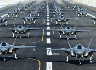 Истребители пятого поколения F-35 Lightning II, на которые будет потрачено $1,7 трлн, готовы летать только 55% времени