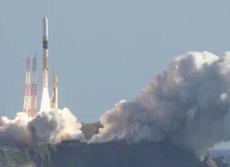 Япония отправила космический зонд к Луне