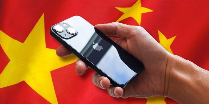 Китай запретил чиновникам использовать iPhone и другие иностранные устройства на работе