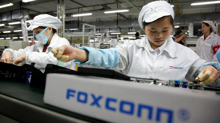 Конец Apple? Foxconn предлагает более высокую зарплату работникам, производящим телефоны Huawei