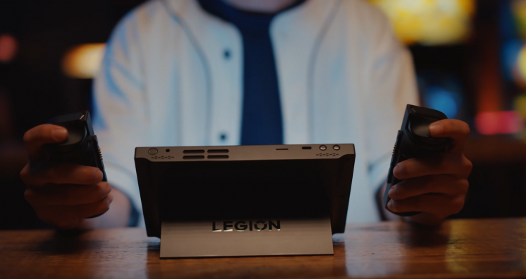 Lenovo представила Legion Go – портативную игровую Windows-консоль