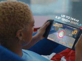 Lenovo представила Legion Go – портативную игровую Windows-консоль