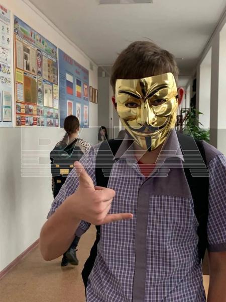 «Меня пугают поляки и гады»: В России сын мобилизованного оккупанта зарезал ножом четырех человек в школе