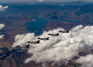 Модернизированные истребители пятого поколения F-35 Lightning II могут столкнуться с большими задержками из-за нереальной степени параллелизма, нехватки ресурсов для испытаний и рабочей силы