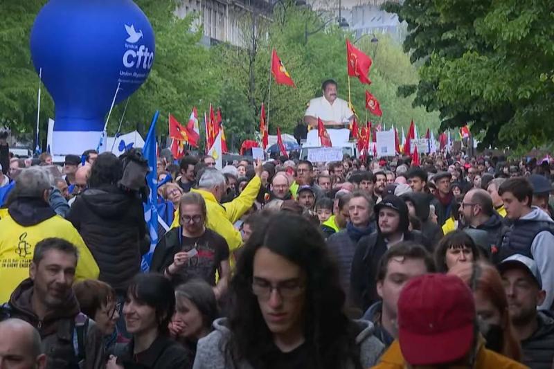 «Нет справедливости, нет мира!»: во Франции возобновились массовые протесты против полиции и системного расизма