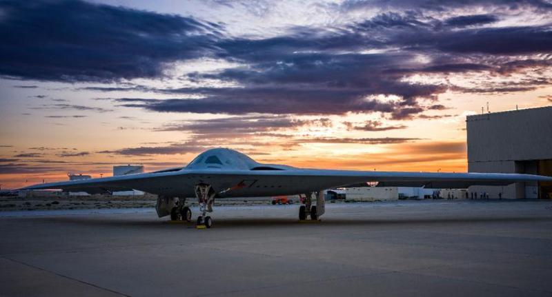 Northrop Grumman приступила к наземным испытаниям двигателей атомного бомбардировщика B-21 Raider — первый в мире самолет шестого поколения дебютирует в 2023 году