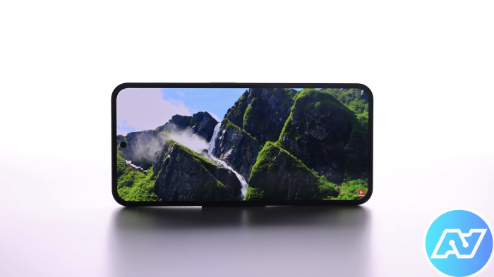 Обзор Nothing Phone (2) – плюсы и минусы, уникальность, характеристики, цена, фото.