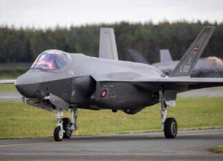 Первые истребители F-35 Lightning II прибыли в Данию на смену F-16 Fighting Falcon, которые будут переданы Украине