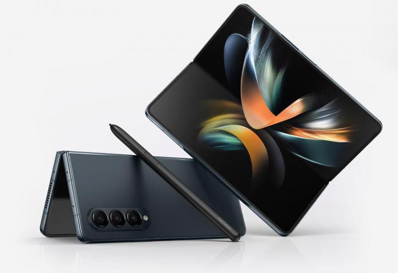 Пользователи Galaxy Fold 3 и Galaxy Fold 4 в США начали получать новое обновление программного обеспечения