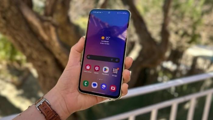 Пользователи Samsung Galaxy S23, которым по ошибке была отправлена ​​One UI 6 Beta 3, должны выполнить откат