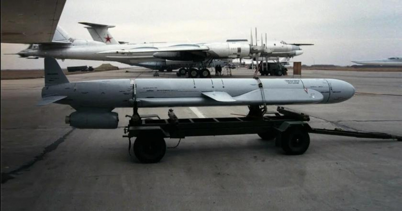 В Силах обороны Украины продемонстрировали, как американский комплекс FIM-92 Stinger сбивает российскую стратегическую крылатую ракету Х-101 с дальностью более 5000 км
