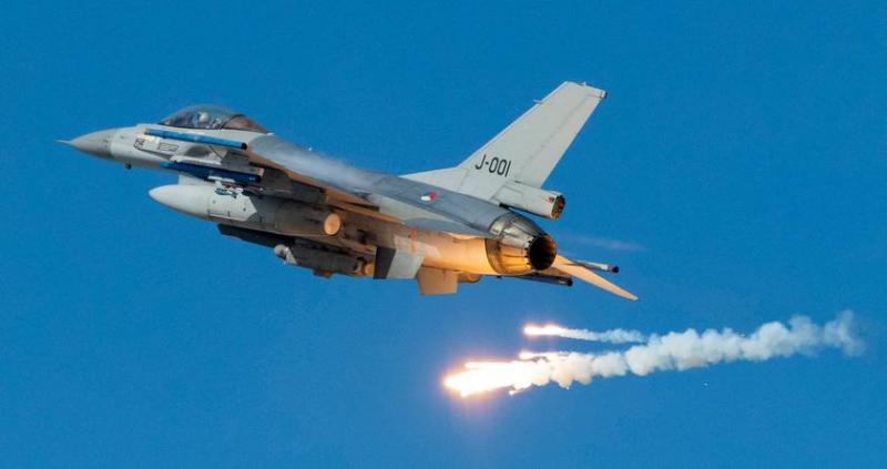 Украина может получить небольшую партию истребителей F-16 Fighting Falcon к концу зимы, но основные поставки ожидаются летом