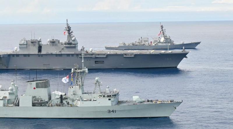 USS Ralph Johnson и HMCS Ottawa прошли через Тайваньский пролив под наблюдением китайского эсминца управляемых ракет CNS Hohhot