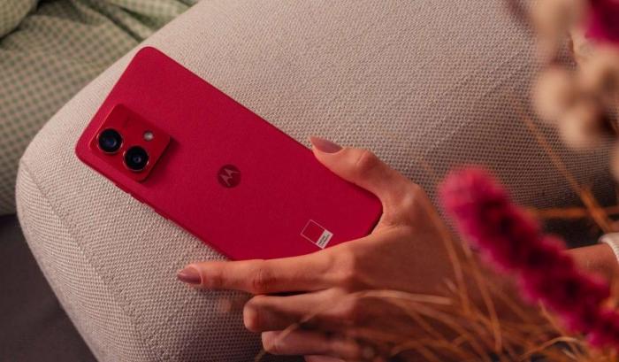 В Европе выпущены смартфоны Motorola Moto G84 (665 евро), Moto G54 (179 евро) и Moto G54 Power