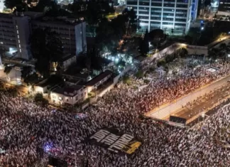 В Израиле более ста тысяч человек вышли на демонстрацию против правительства: детали
