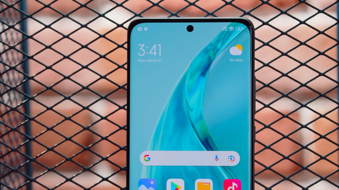 Xiaomi 12X — компактный и мощный флагман с крутой камерой — подешевел до 10 696