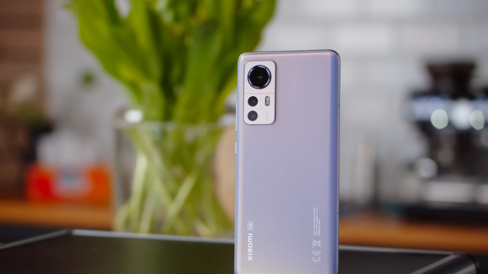 Xiaomi 12X — компактный и мощный флагман с крутой камерой — подешевел до 10 696