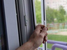 Установка москитных сеток фирмой «Ремонт окон дверей» в Николаеве