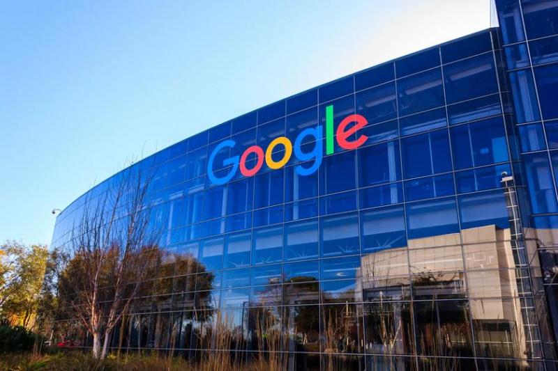 Google должна выплатить более $1 млн сотруднику, обвинившему компанию в гендерной дискриминации