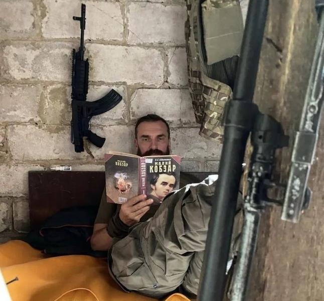 Истории учителей, которые стали волонтерами в Вооруженных силах Украины и Национальной гвардии. Поздравление учителей с праздником