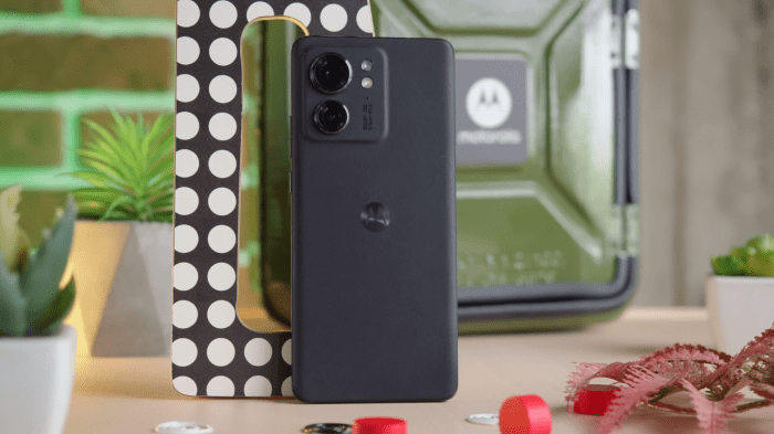 Кандидат на «Смартфон года» теперь у нас в продаже — официальный Moto Edge 40 с гарантией всего от 13 999! Спешите купить!