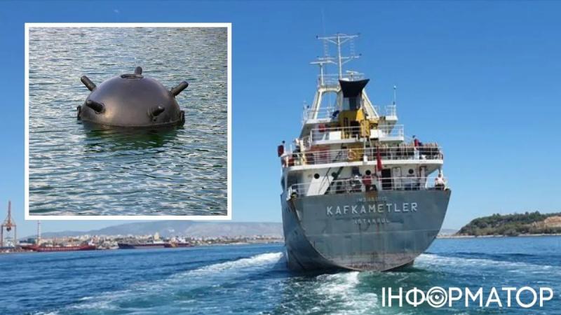 Корабль под турецким флагом подорвался на мине в Черном море - Reuters