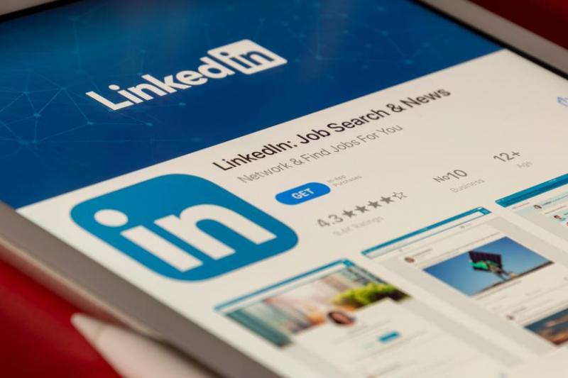 LinkedIn внедрит инструменты искусственного интеллекта от OpenAI для обучения, рекрутинга, маркетинга и продаж