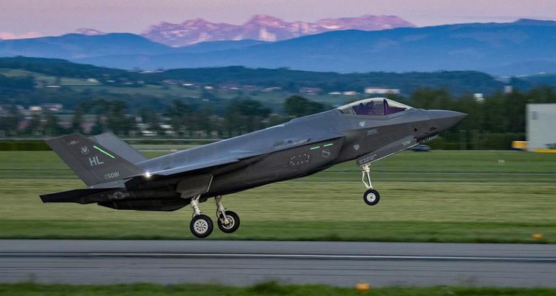 Lockheed Martin получила $746,3 млн на работу над контрактом на поставку истребителей F-35 Lightning II в Швейцарию