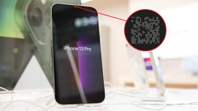На экранах iPhone скрытый QR-код: зачем он нужен?