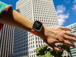 По слухам, Apple работает над микро-светодиодным дисплеем для Apple Watch и планирует выпустить часы в конце 2025 года.