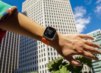 По слухам, Apple работает над микро-светодиодным дисплеем для Apple Watch и планирует выпустить часы в конце 2025 года.