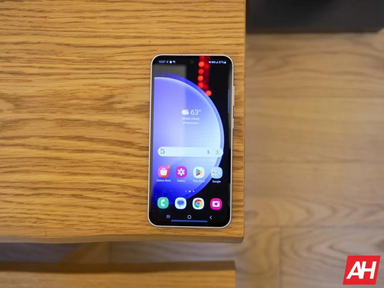 Samsung Galaxy S23 FE представлен по цене от $599