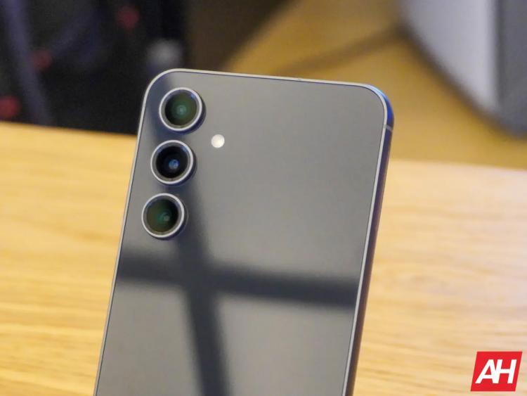 Samsung Galaxy S23 FE представлен по цене от $599