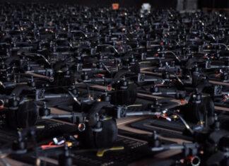 Силы обороны Украины получили 500 квадрокоптеров DJI Mavic, 300 FPV-беспилотников Phoenix 03 Heavy и 40 ударных гексакоптеров Vamprie с тепловизорами