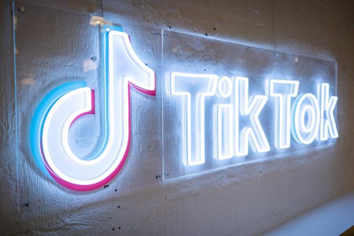 TikTok тестирует платную подписку без рекламы — цена может вас удивить