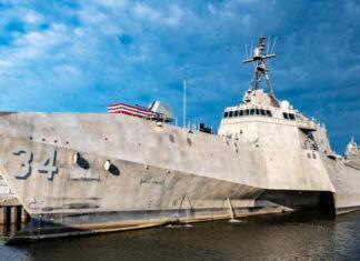 ВМС США приняли на вооружение новый корабль прибрежной зоны USS Augusta класса Independence