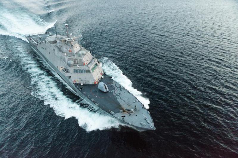 ВМС США вывели из эксплуатации два прибрежных корабля класса «Либерти» USS Little Rock и USS Detroit общей стоимостью около $800, хотя прослужили они менее 10 лет
