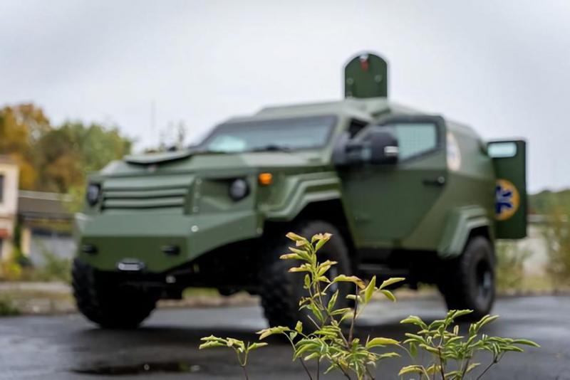 ВСУ получили бронеавтомобиль «Гурха» для эвакуации раненых военнослужащих; построен на базе Ford F-550 Super Duty