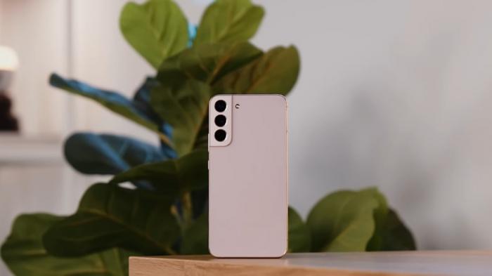 Снижение цен на флагман! Samsung Galaxy S22 Plus — стильный смартфон с крутым экраном и флагманским процессором всего за 15 147 долларов