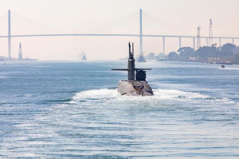 Американская атомная подводная лодка типа «Огайо» со 154 крылатыми ракетами «Томагавк» дальностью до 2500 км прибыла на Ближний Восток